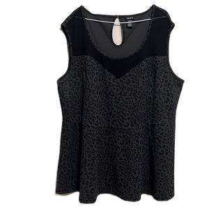 Torrid, Sleeveless, Casual, Leopard Print, Keyhole Top, Gray/Black, Size 5